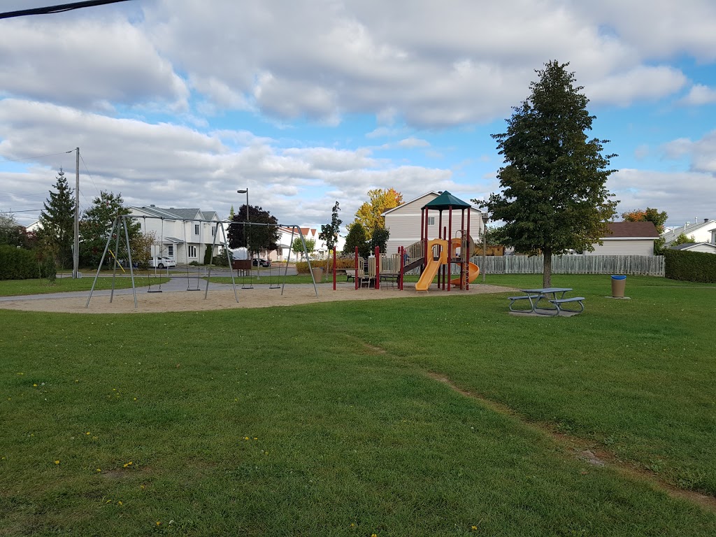 Park Candiac | 51 Rue de Malartic, Gatineau, QC J8R 2M2, Canada