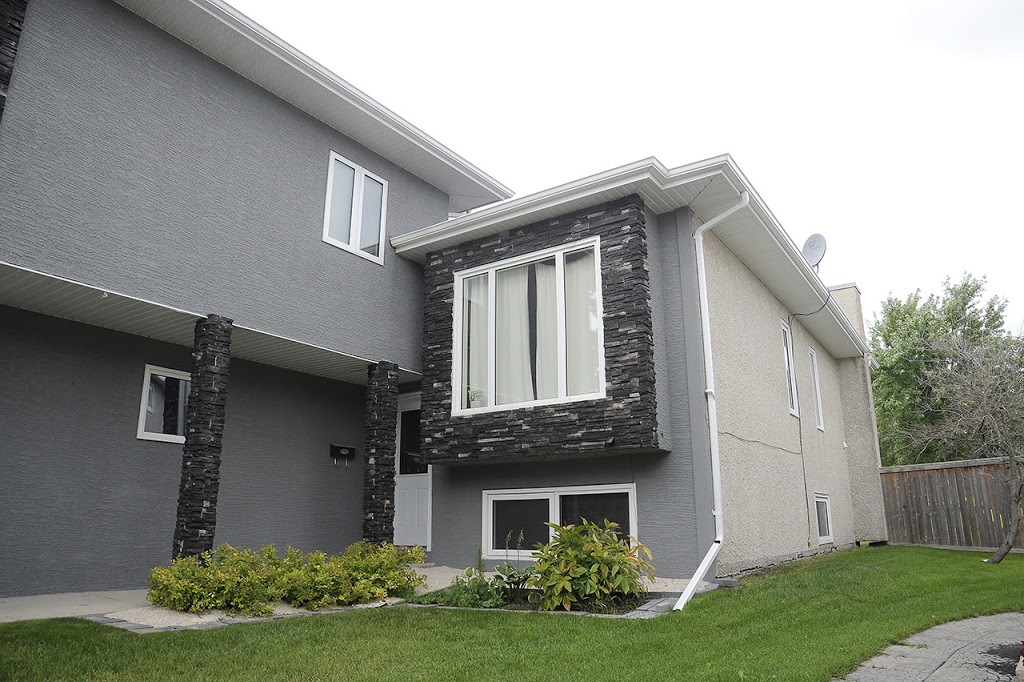 Dels Exteriors Winnipeg - Roofing, Siding, Stucco, Soffits, Stone Contractors | 432 Harbison Ave, Winnipeg, MB R2L 0A9, Canada | Phone: (204) 388-6269