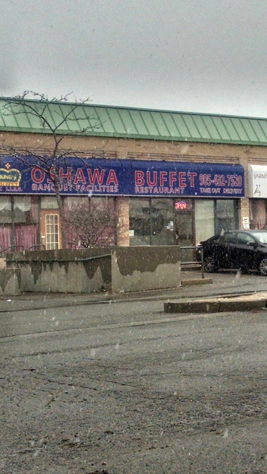 Kings Oshawa Buffet | 600 Grandview St S, Oshawa, ON L1H 8P4, Canada | Phone: (905) 432-7520