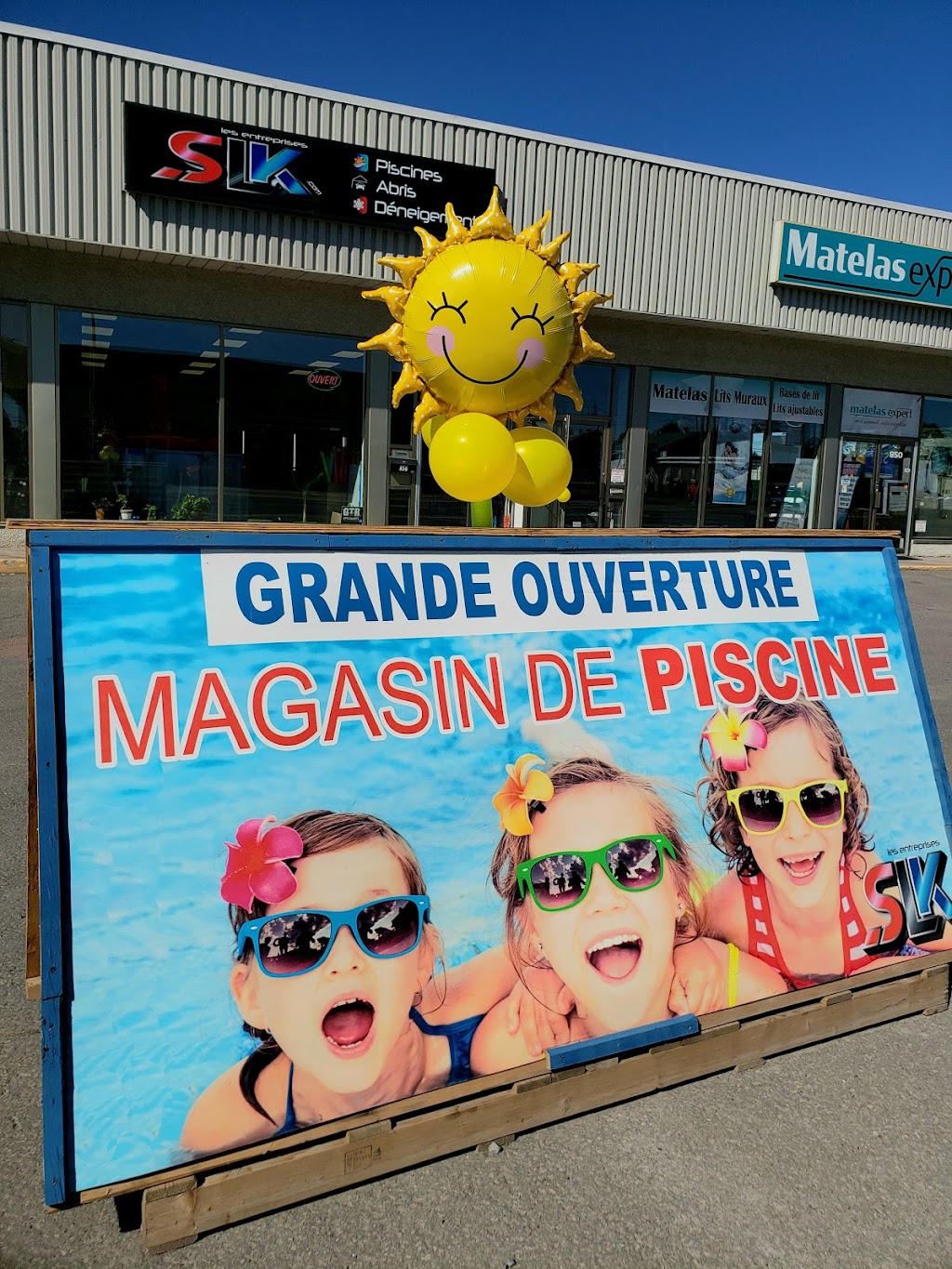 LES ENTREPRISES SLK - piscine / abri / déneigement | 856 Bd des Laurentides, Saint-Jérôme, QC J7Z 4N1, Canada | Phone: (438) 822-8755