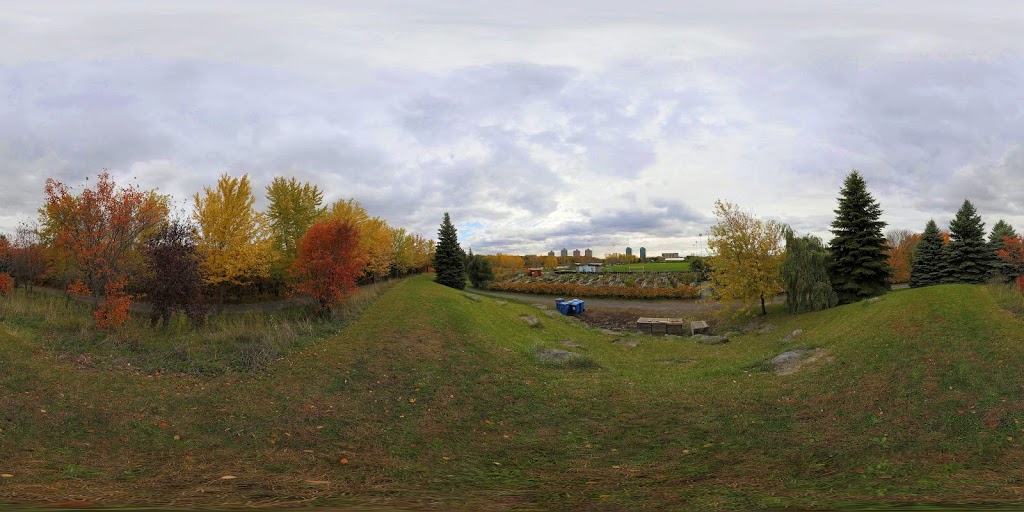 Jardins communautaires parc Adrien-D.-Archambault | 1001 Boulevard de la Forêt, Verdun, QC H3E 1X9, Canada | Phone: (514) 765-7270