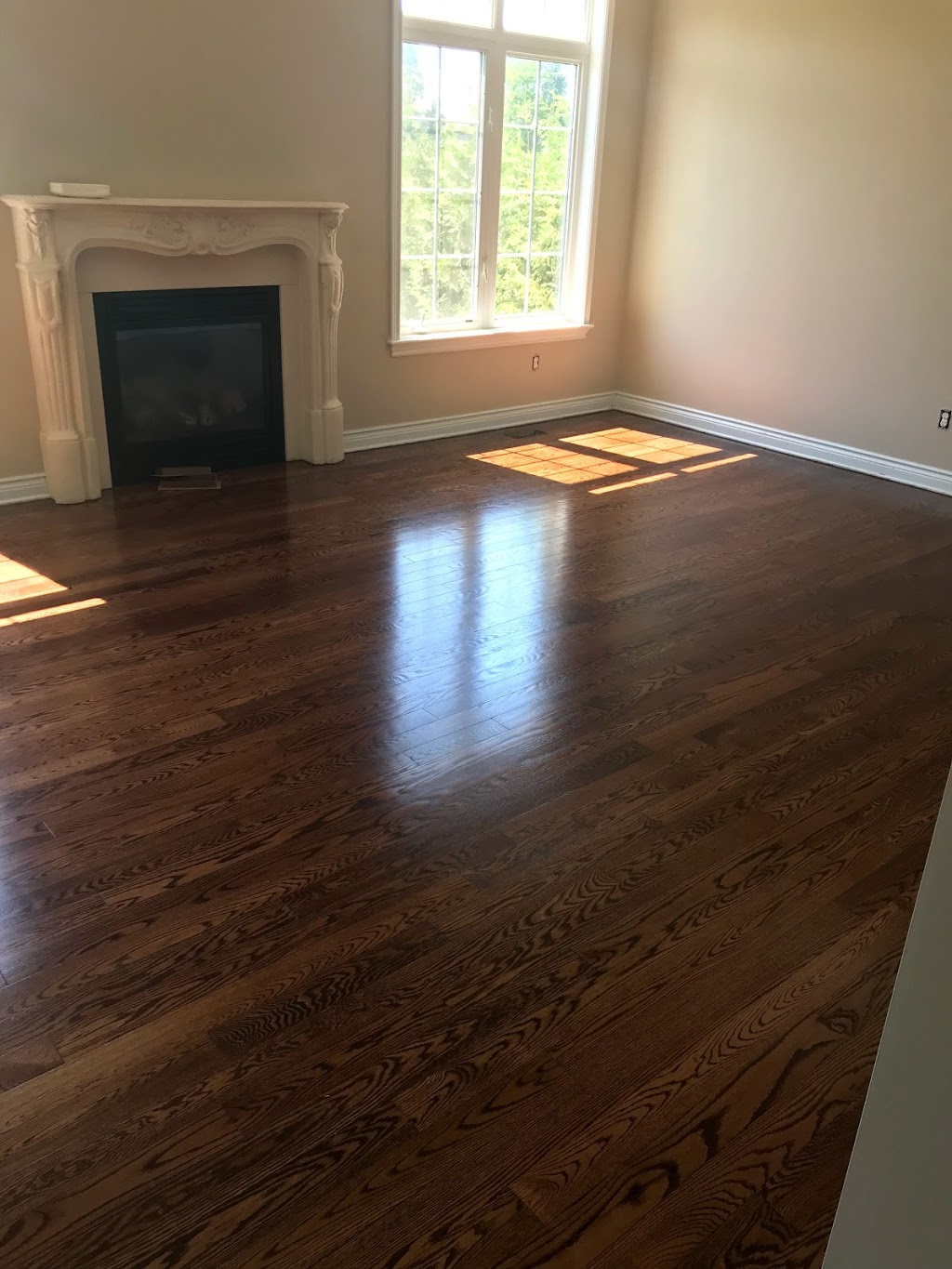 Colonnade Floors & Stairs | 1000 Castle Hill Crescent, Nepean, ON K2E 7J5, Canada | Phone: (613) 878-7795