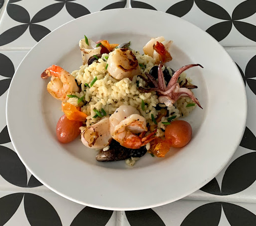 Restaurant Sortez les canons | 3 rue Saint-Jean-Baptiste Vieux, Beloeil, QC J3G 2T8, Canada | Phone: (450) 281-2303