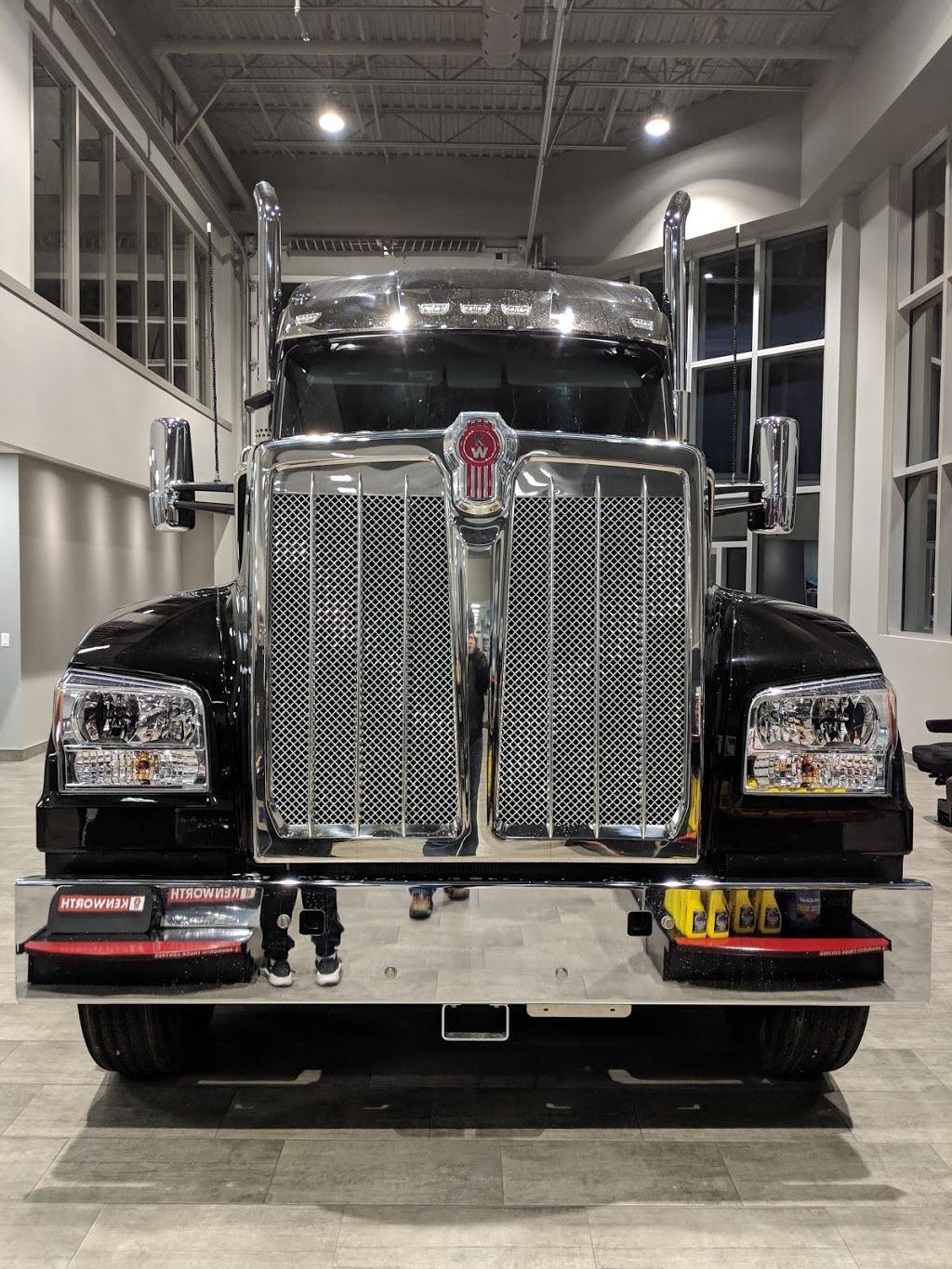 Kenworth Trucks | 44 Barnes Rd, Cambridge, ON N3H 4R7, Canada | Phone: (519) 653-5700