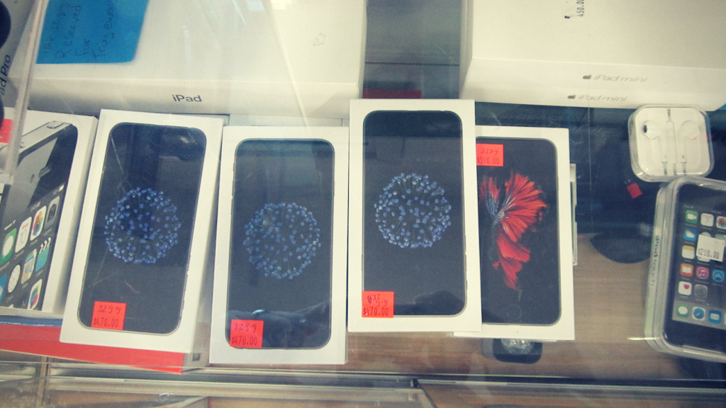 Black Friday Electronics | 1299 Rang Ste Philomène, Oka, QC J0N 1E0, Canada | Phone: (514) 805-5327