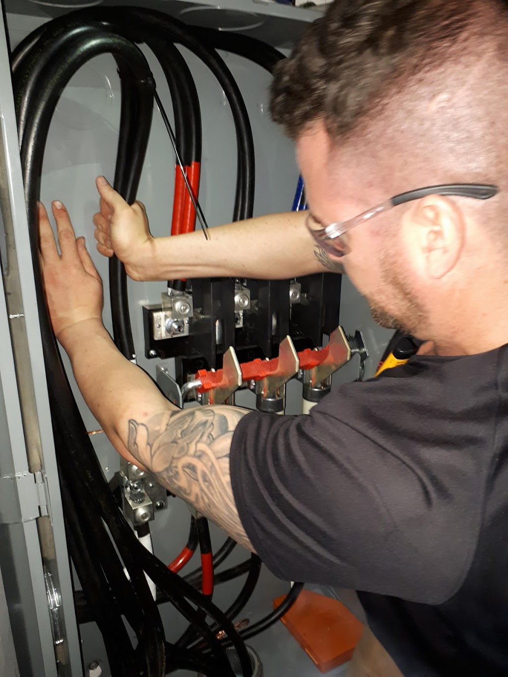 TLX Innovations Electrical & General Contractors | 203-202 Westhill Pl, Port Moody, BC V3H 1V2, Canada | Phone: (604) 726-8452