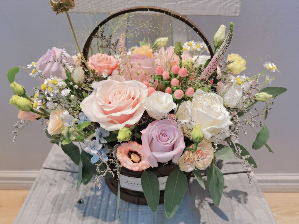 Lumos Flower Delivery | 72 Esther Shiner Blvd, North York, ON M2K 0C4, Canada | Phone: (204) 296-0065