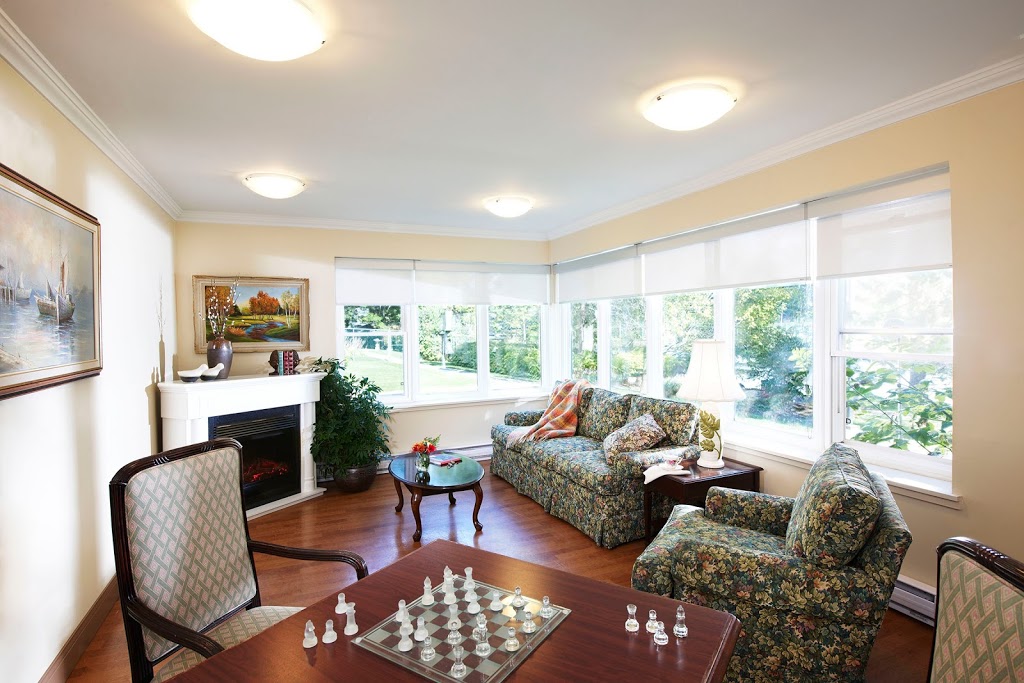 Revera William Place Retirement Residence | 140 William St N, Lindsay, ON K9V 5R4, Canada | Phone: (705) 328-1016