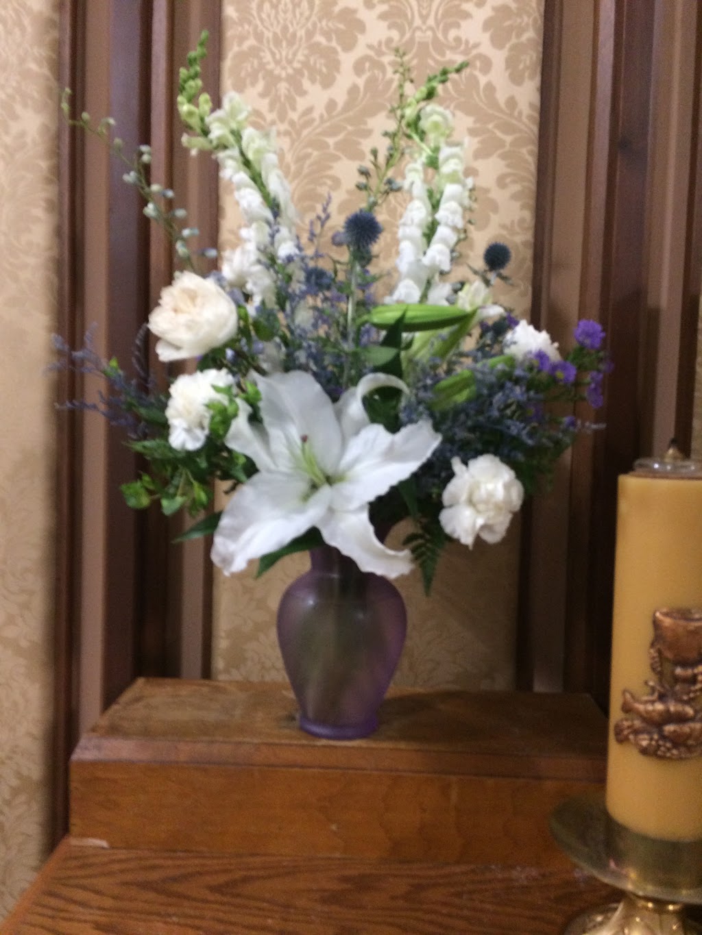 Hidden Garden Floral Designs | 7 Drummond St, Newboro, ON K0G 1P0, Canada | Phone: (613) 272-0358