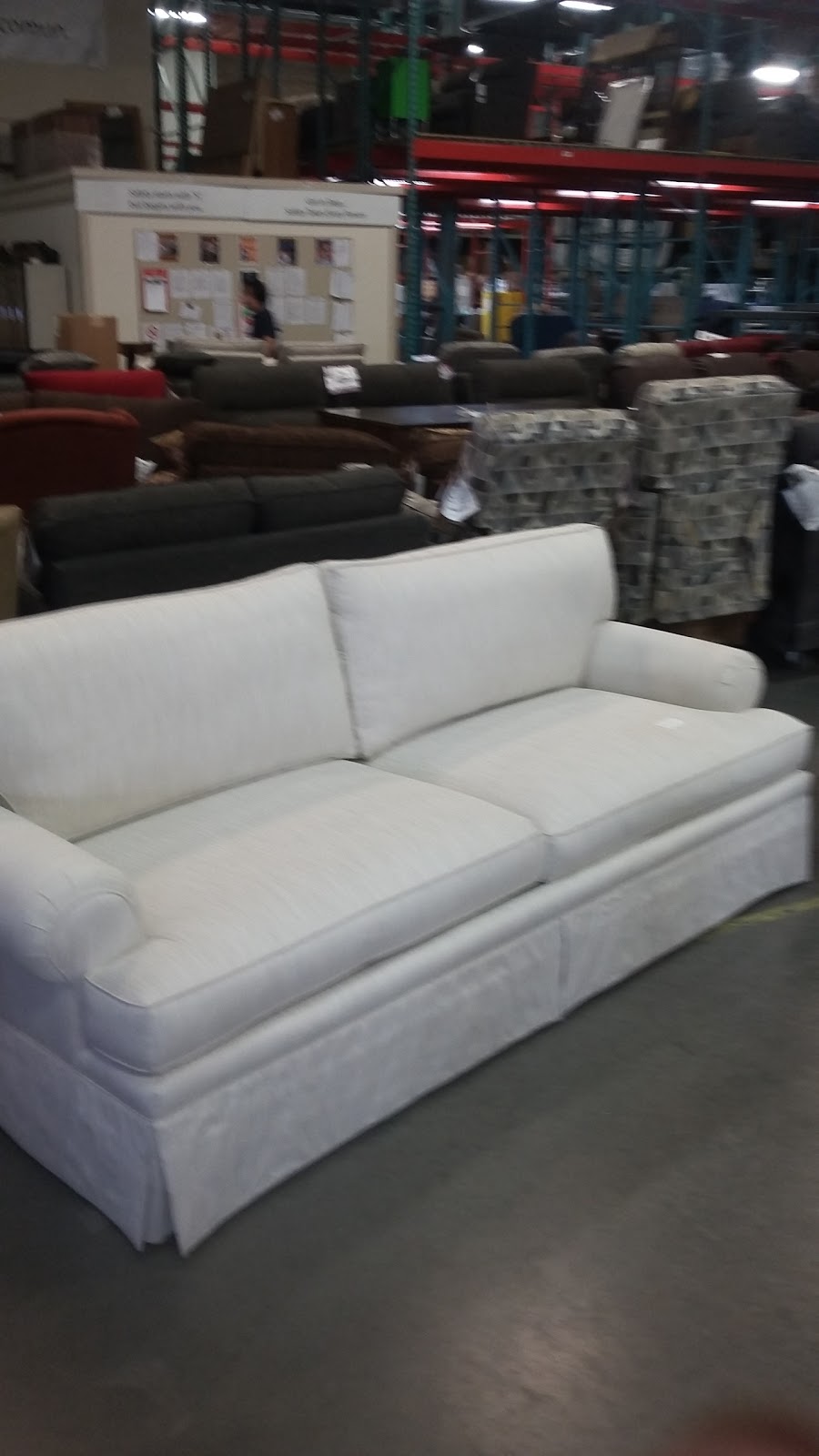 La-Z-Boy | 4600 46 Ave SE, Calgary, AB T2B 3N7, Canada | Phone: (403) 287-7542