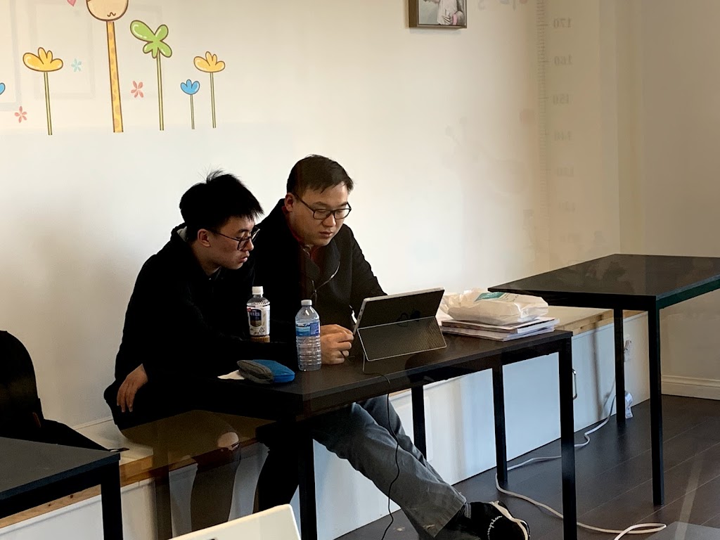 Giraffe Learning Centre | 202-4751 Garden City Rd, Richmond, BC V6X 3M7, Canada | Phone: (778) 929-2882