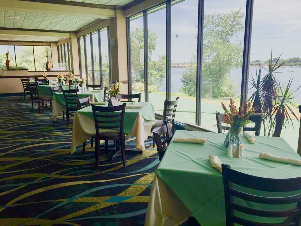 Currents Restaurant | 100 Whitehaven Rd, Grand Island, NY 14072, USA | Phone: (716) 773-0723