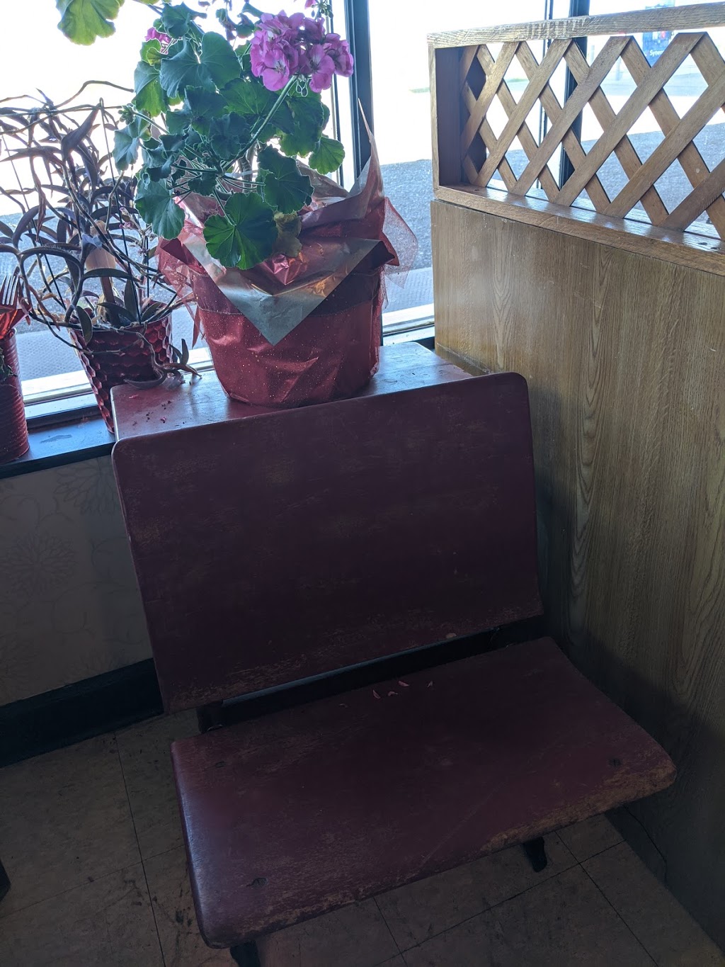 R & S Family Restaurant | 1203 Saskatchewans Hwy of Heroes, Pasqua, SK S0G 5M0, Canada | Phone: (306) 495-7253