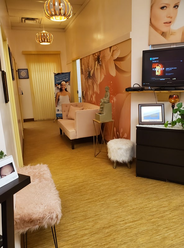 Pampers Beauty Spa | 1513 Lakewood Rd W Northwest, Edmonton, AB T6K 3S4, Canada | Phone: (780) 463-4100