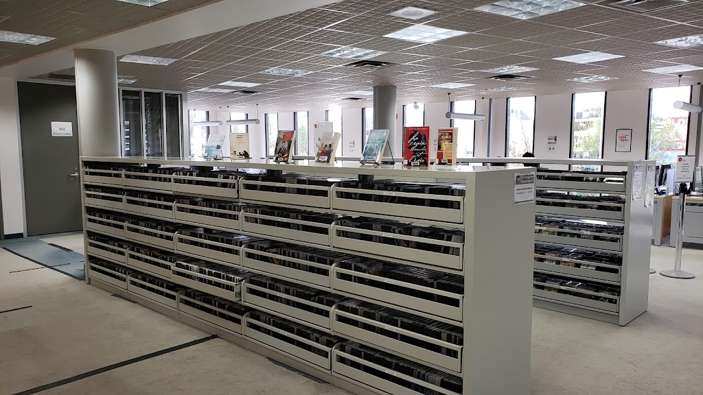 Multiculturelle Public Library of Laval | 1535 Bd Chomedey, Laval, QC H7V 3Z4, Canada | Phone: (450) 978-5995
