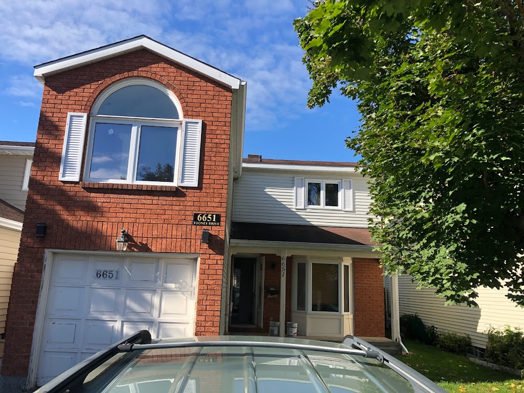 The Golden Hands Ottawa | 59 Bowhill Ave, Ottawa, ON K2E 6S8, Canada | Phone: (613) 879-4300