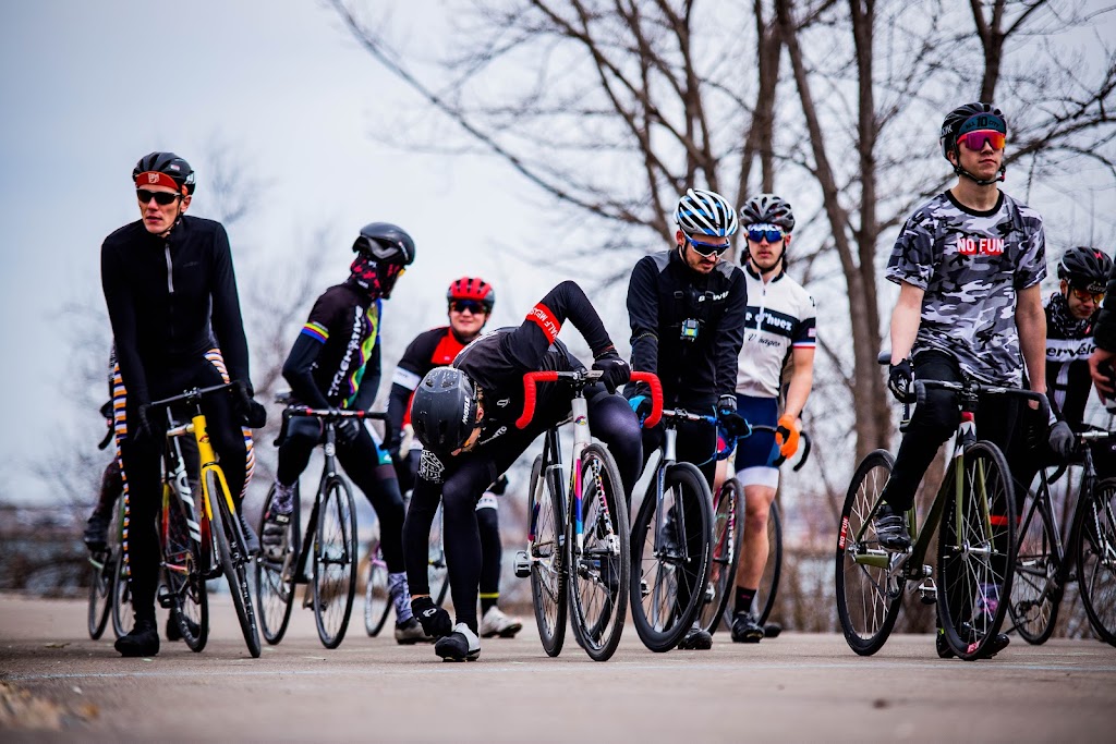 Wolves Cycling | 12491 Rue Ranger, Montréal, QC H4J 2L7, Canada | Phone: (438) 229-4472