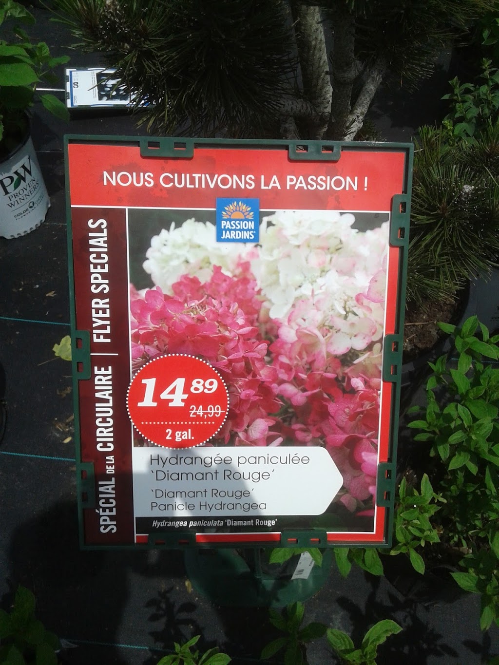 Centre Jardin Vaudreuil-Sur-Le-Lac | 999 Avenue Saint-Charles, Vaudreuil-Dorion, QC J7V 8P5, Canada | Phone: (450) 424-0844