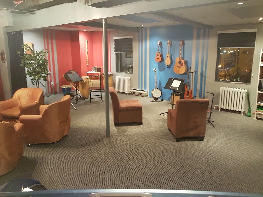 Music Center Karine Potvin | 306 Rue Price O, Chicoutimi, QC G7J 1H3, Canada | Phone: (418) 944-0605
