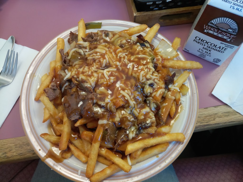 Roadside Country Diner | 85-89 River St, Sunderland, ON L0C 1H0, Canada | Phone: (705) 357-1413