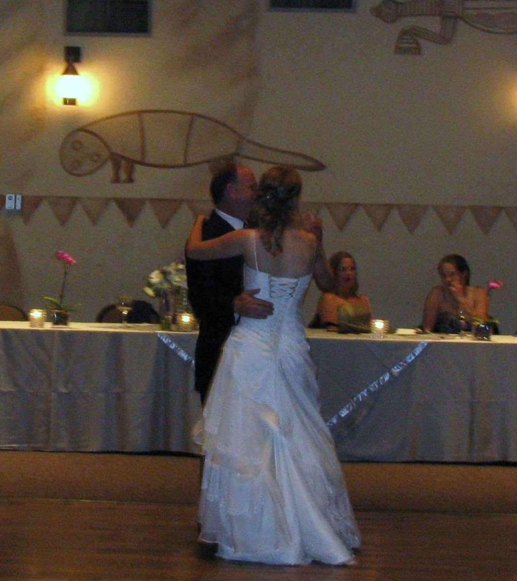 Applaud Entertainment Dj Services | 764 Canyonview Close W, Lethbridge, AB T1K 5R9, Canada | Phone: (403) 393-8858