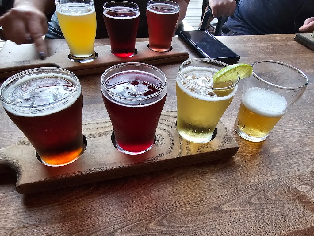 La Chouape Brewing Co. / Pub | 1134 Bd du Sacré Coeur, Saint-Félicien, QC G8K 2R2, Canada | Phone: (418) 613-0622
