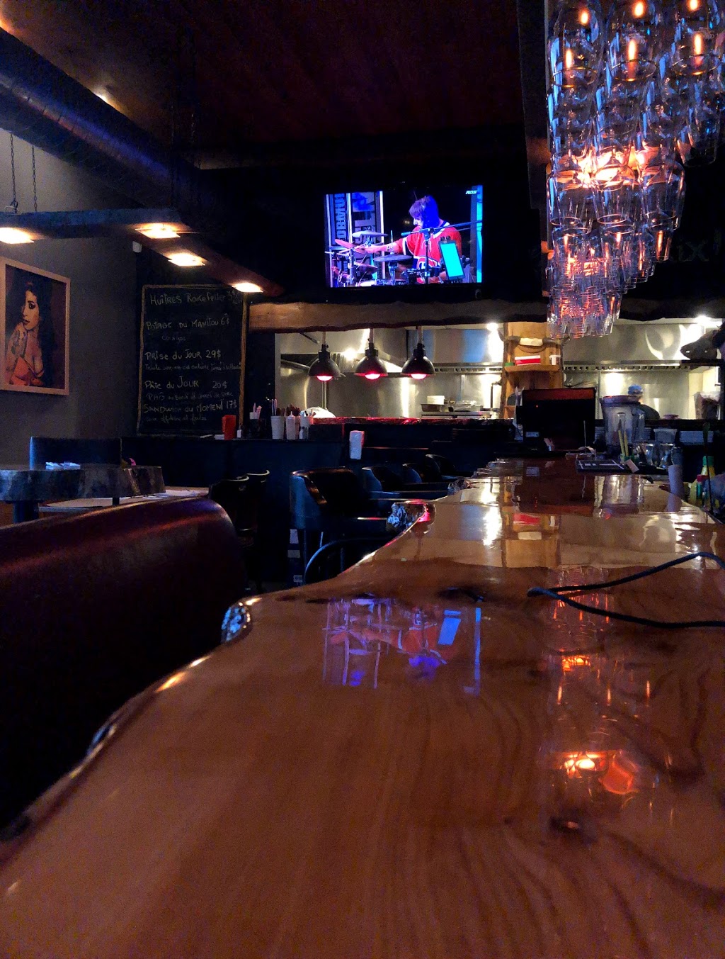 Bistro Le Calumet | 201 Rue Champlain suite 201, Bromont, QC J2L 3B2, Canada | Phone: (450) 919-9191
