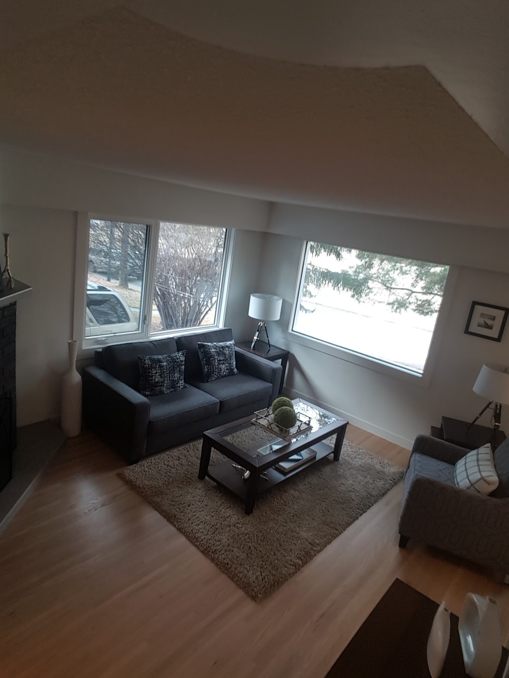 Parsa Painting | 5320 lakeveiw drive SW #204c, Calgary, AB T3E 6L5, Canada | Phone: (587) 215-2263