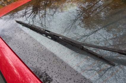 Dixie Auto Glass | 1365 Mid-Way Blvd #6, Mississauga, ON L5T 2J5, Canada | Phone: (905) 795-0000