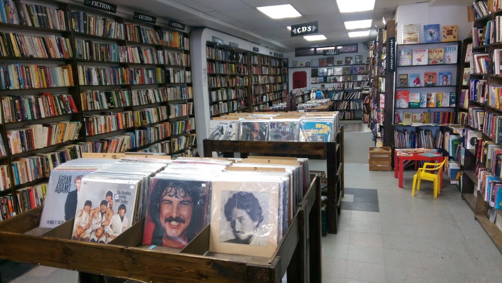 Circus Books & Music | 866 Danforth Ave, Toronto, ON M4J 1L7, Canada | Phone: (416) 925-6116