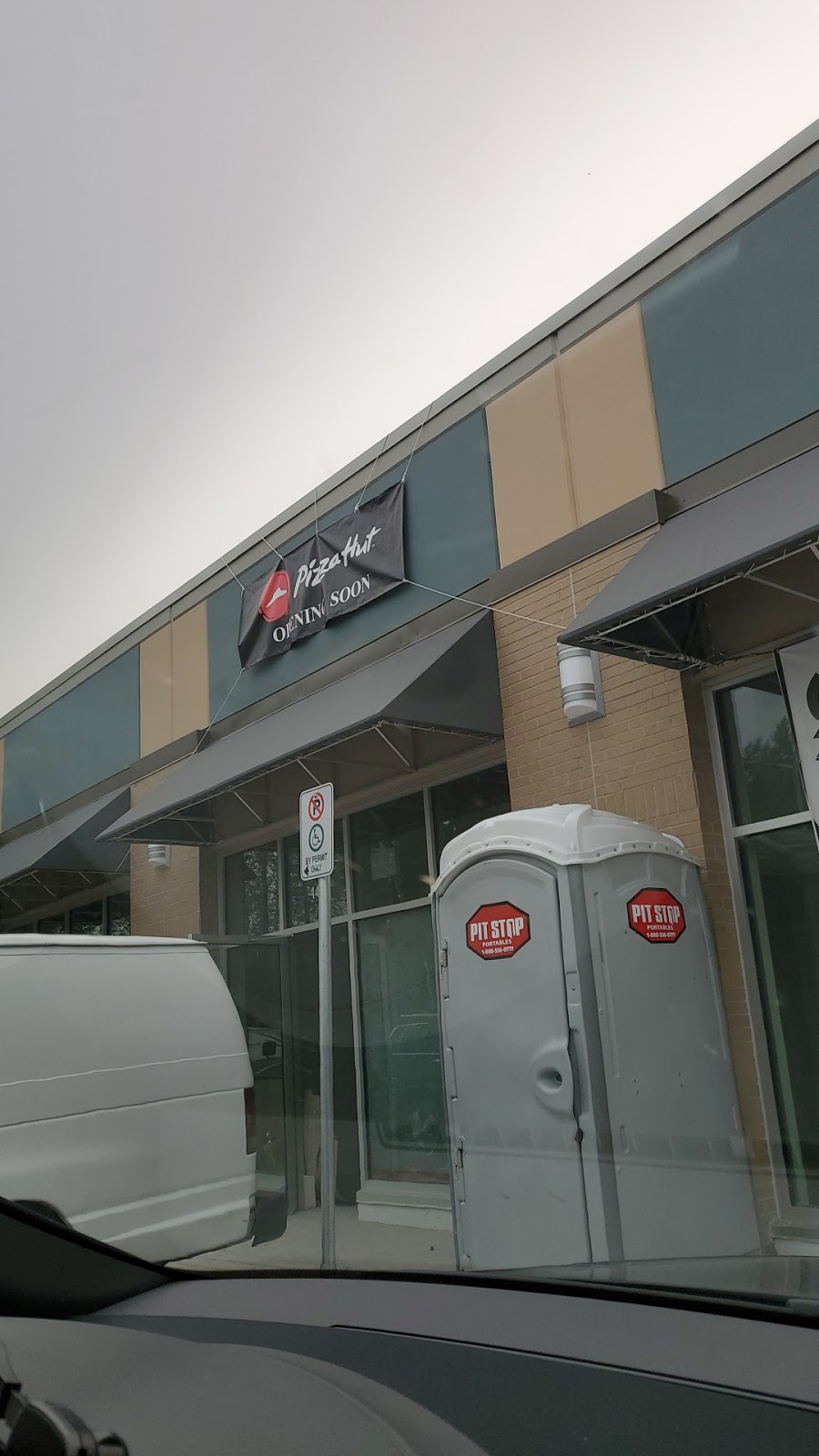 Pizza Hut | 11939 240 St #140, Maple Ridge, BC V4R 1M7, Canada | Phone: (604) 477-2890