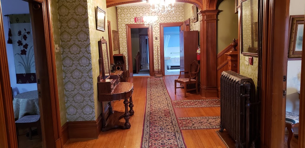 Clockmakers Inn | 1399 King St, Windsor, NS B0N 2T0, Canada | Phone: (902) 792-2573