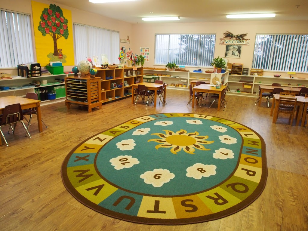 Canyon Springs Montessori | 2910 Walton Ave, Coquitlam, BC V3B 2W3, Canada | Phone: (604) 945-0566