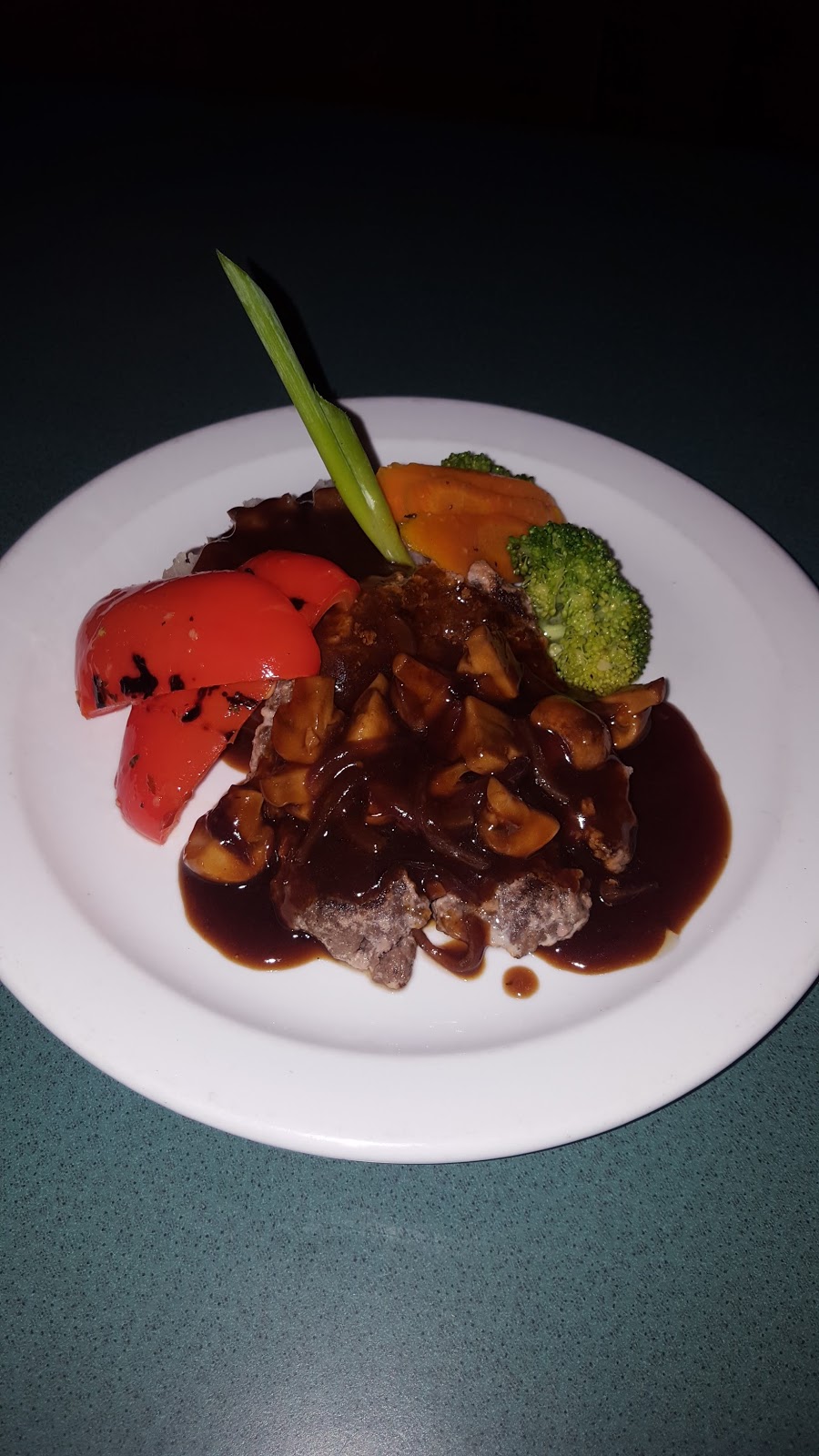 Enderby Inn | 707 Cliff Ave, Enderby, BC V0E 1V0, Canada | Phone: (250) 838-7100