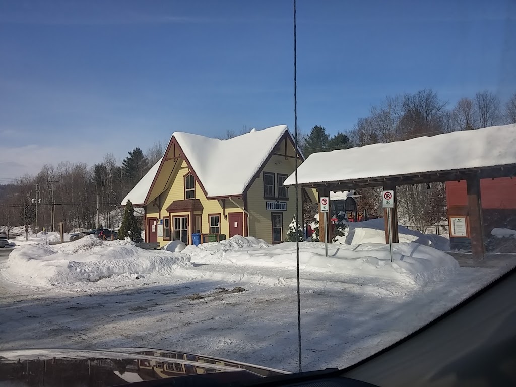 Gare de Piedmont | 146 Chem. de la Gare, Piedmont, QC J0R 1K0, Canada | Phone: (450) 229-6637