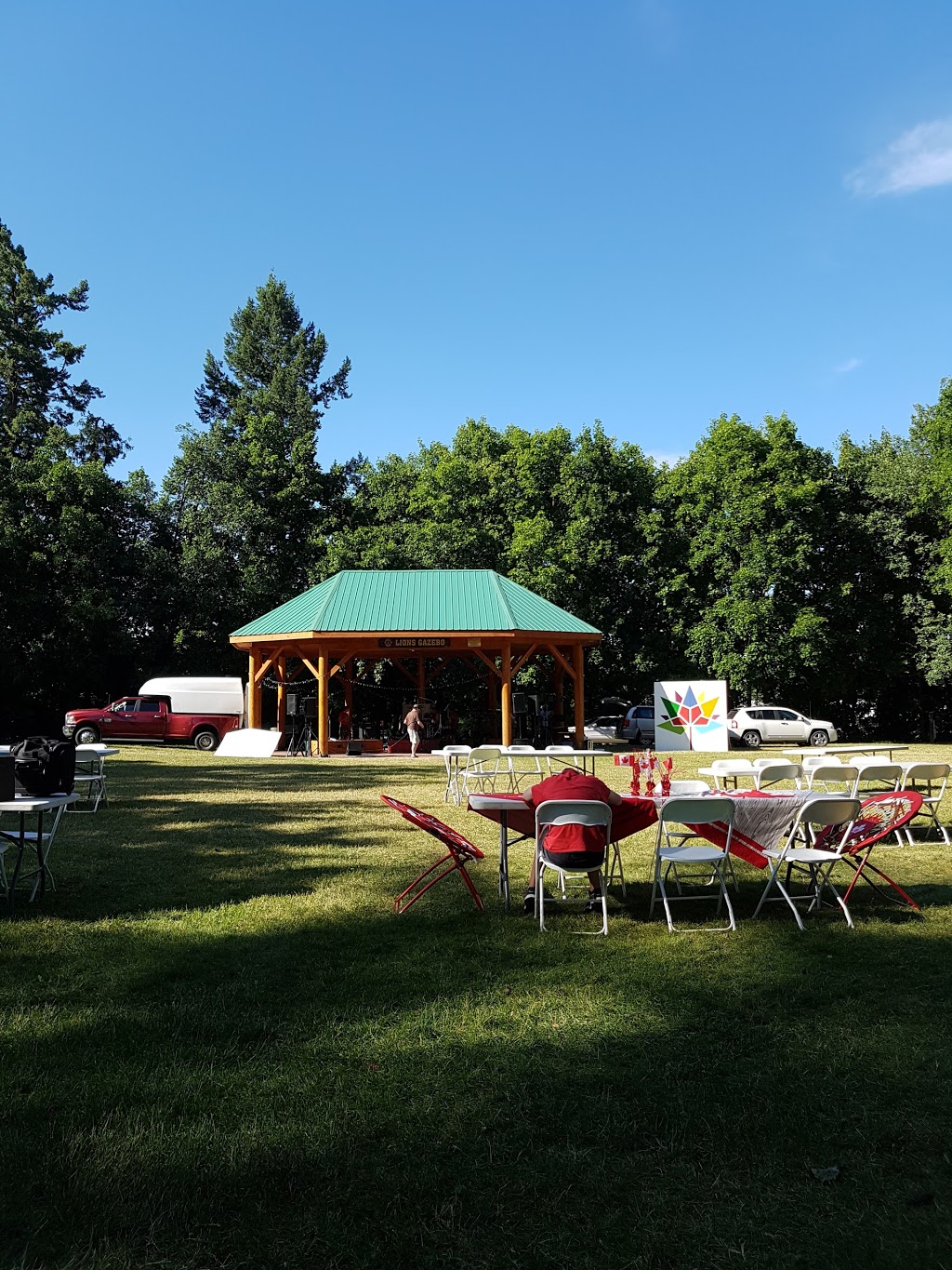 Memorial Park | 3285 Pleasant Valley Rd, Armstrong, BC V0E 1B2, Canada | Phone: (250) 546-9456