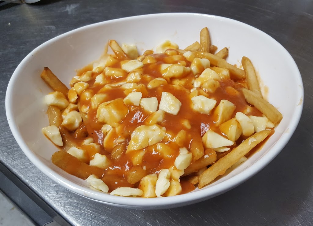 Mike Pizzeria | 370 205e Rue, Saint-Georges, QC G9T 5C9, Canada | Phone: (819) 538-0714