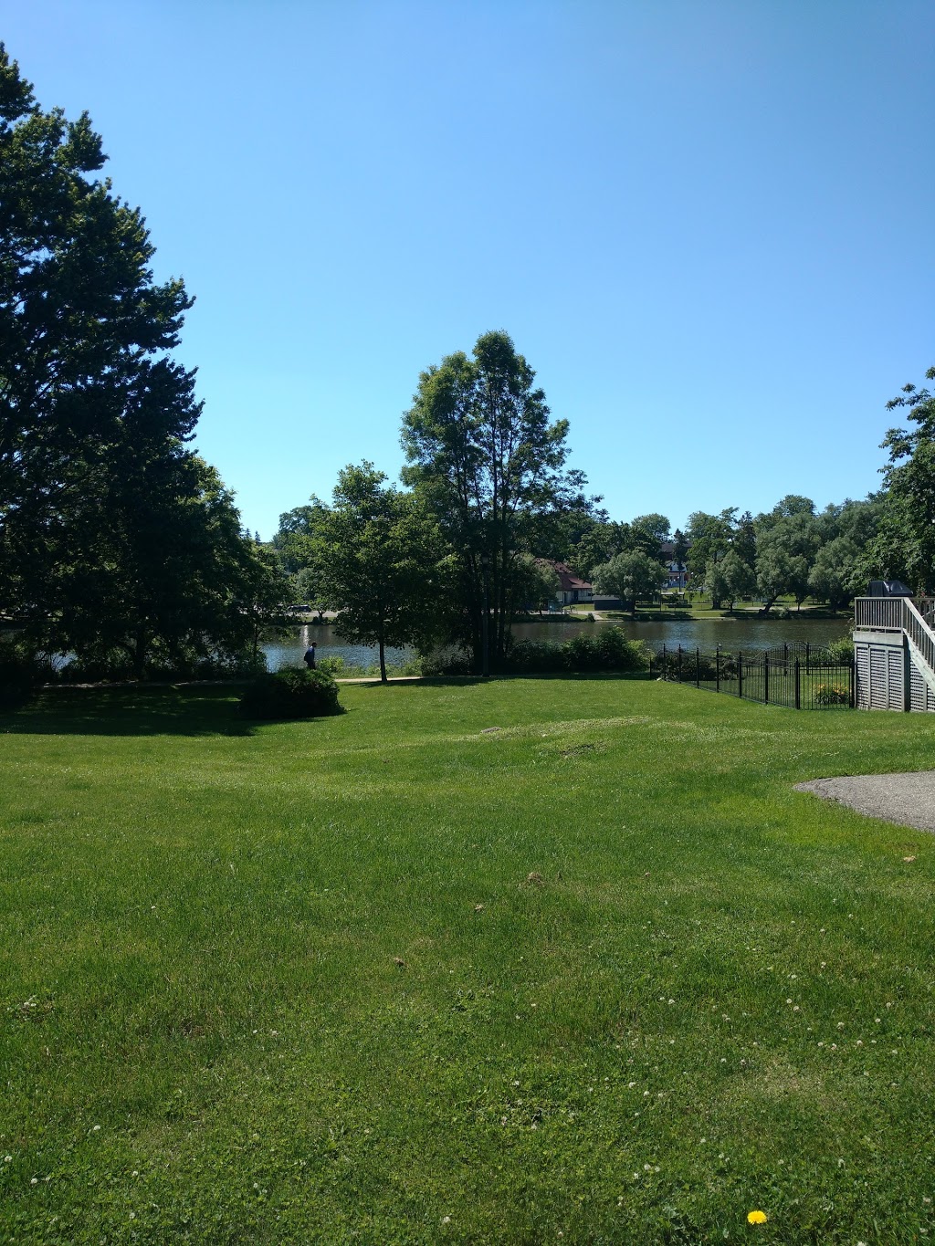 A Place Somewhere Bed and Breakfast | 196 William St, Stratford, ON N5A 4Y3, Canada | Phone: (519) 273-2157