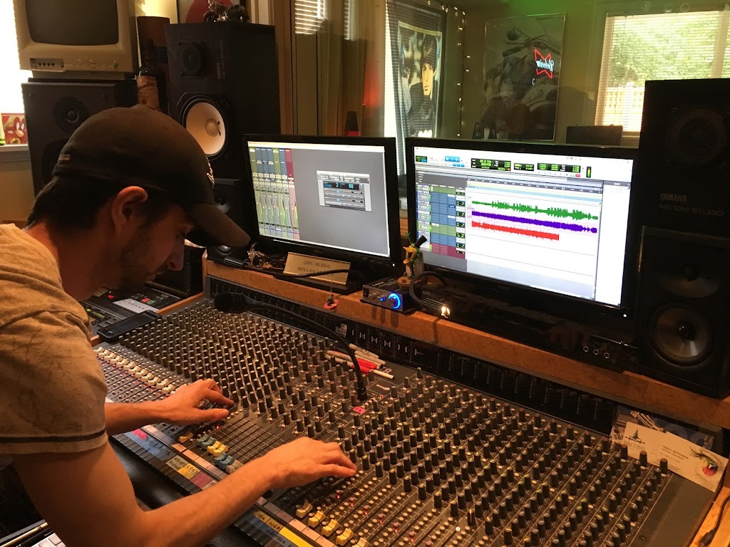 Mancave Studios | 2570 Davidson Rd, Shawnigan Lake, BC V0R 2W2, Canada | Phone: (250) 857-0823