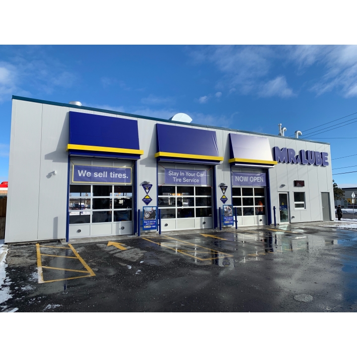 Mr. Lube + Tires | 2440 Homer Watson Blvd, Kitchener, ON N2P 2R6, Canada | Phone: (519) 895-8800