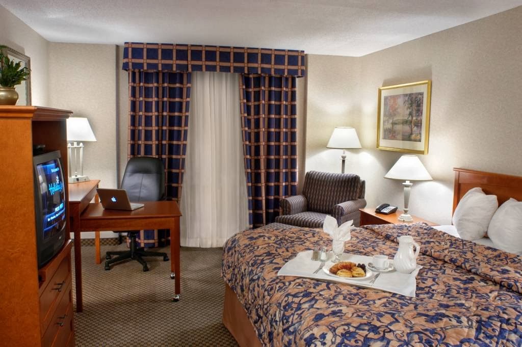 Holiday Inn Mississauga Toronto West | 100 Britannia Rd E, Mississauga, ON L4Z 2G1, Canada | Phone: (905) 890-5700