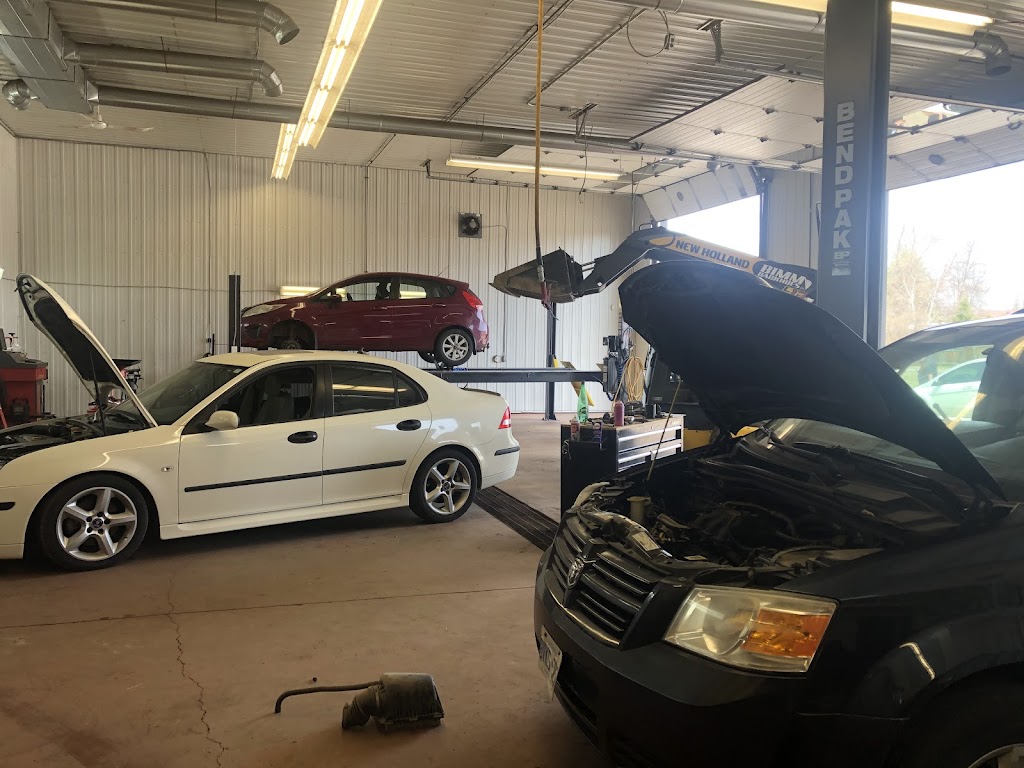 Lennys Automotive | 482 Boundary Rd E, Pembroke, ON K8A 6L5, Canada | Phone: (613) 732-7575