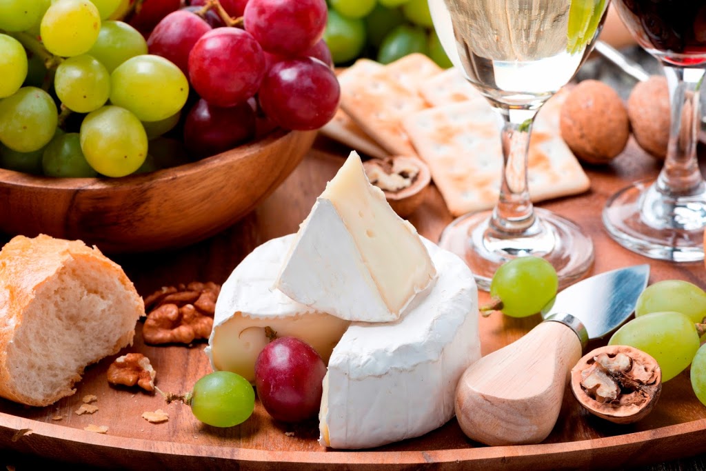 Bistro Le Balzac | 17575 Boul Bécancour, Bécancour, QC G9H 1A5, Canada | Phone: (800) 361-1620