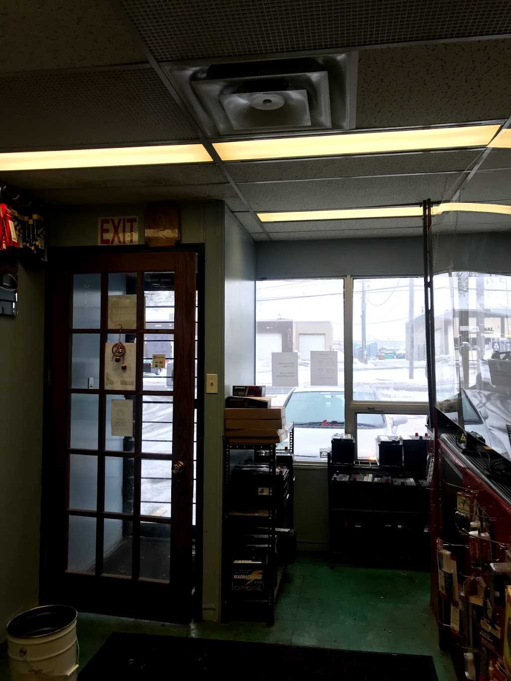 Chado’s New Auto Parts | 2675 Blackwell St Unit 6, Ottawa, ON K1B 4E4, Canada | Phone: (613) 569-2400