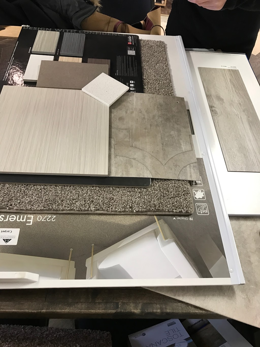 GR Flooring Inc | 1260 McDonald St, Regina, SK S4N 4X6, Canada | Phone: (306) 569-3422