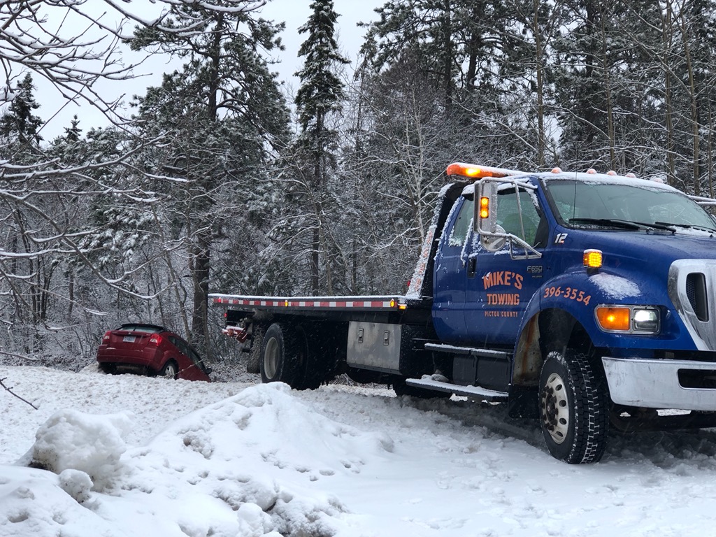 mikes towing and recovery | 970 Mt William Rd, New Glasgow, NS B2H 5C6, Canada | Phone: (902) 396-3554
