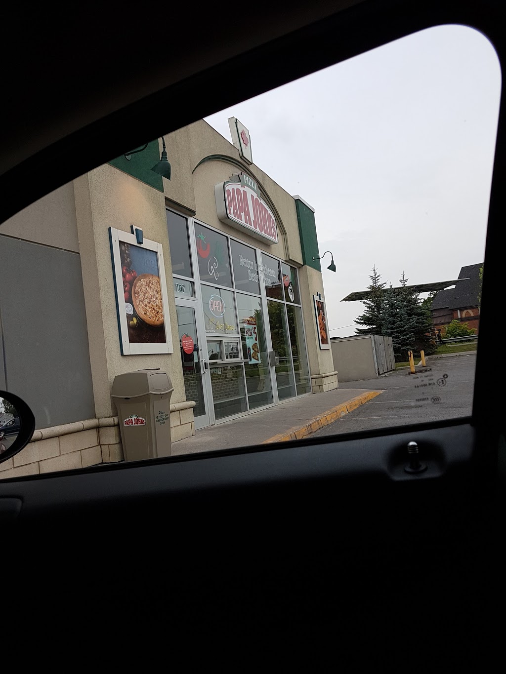 Papa Johns Pizza | 107 Dundas St E, Trenton, ON K8V 1L1, Canada | Phone: (613) 392-7007
