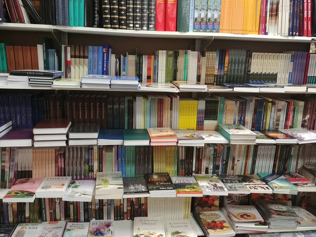 Books 2 Fabrics | 24 Oak St E, Leamington, ON N8H 2C2, Canada | Phone: (519) 322-1485