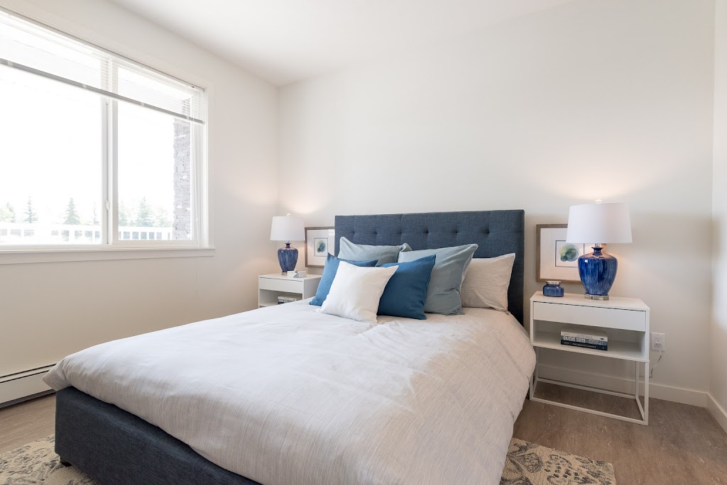Pinnacle Pointe North | 17814 97 St NW #17804, Edmonton, AB T5Z 2E6, Canada | Phone: (780) 406-4423