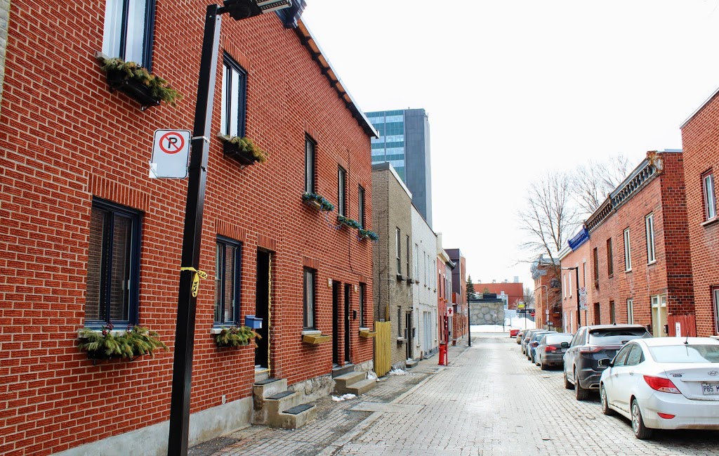 Parc Magnan | 2363 Rue Magnan, Montréal, QC H2K 1Z5, Canada | Phone: (514) 872-0311